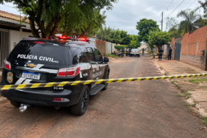 ADOLESCENTE DE 16 ANOS É EXECUTADO COM MAIS DE 10 TIROS DENTRO DE CASA EM CAMPO GRANDE